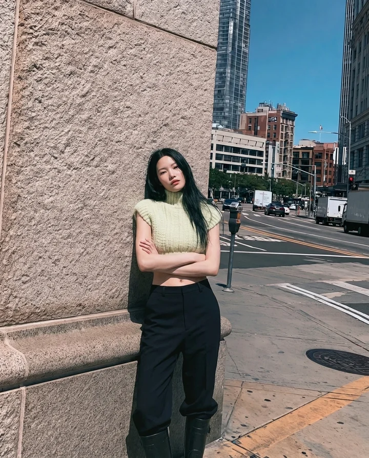 u5624887358_a_ugc_full-body_shot_of_a_young_woman_with_imperf_57ac1eeb-1a2c-4494-bfdb-bf8aaa922b95_0
